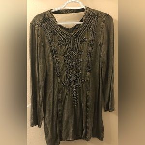 Green long sleeve tunic